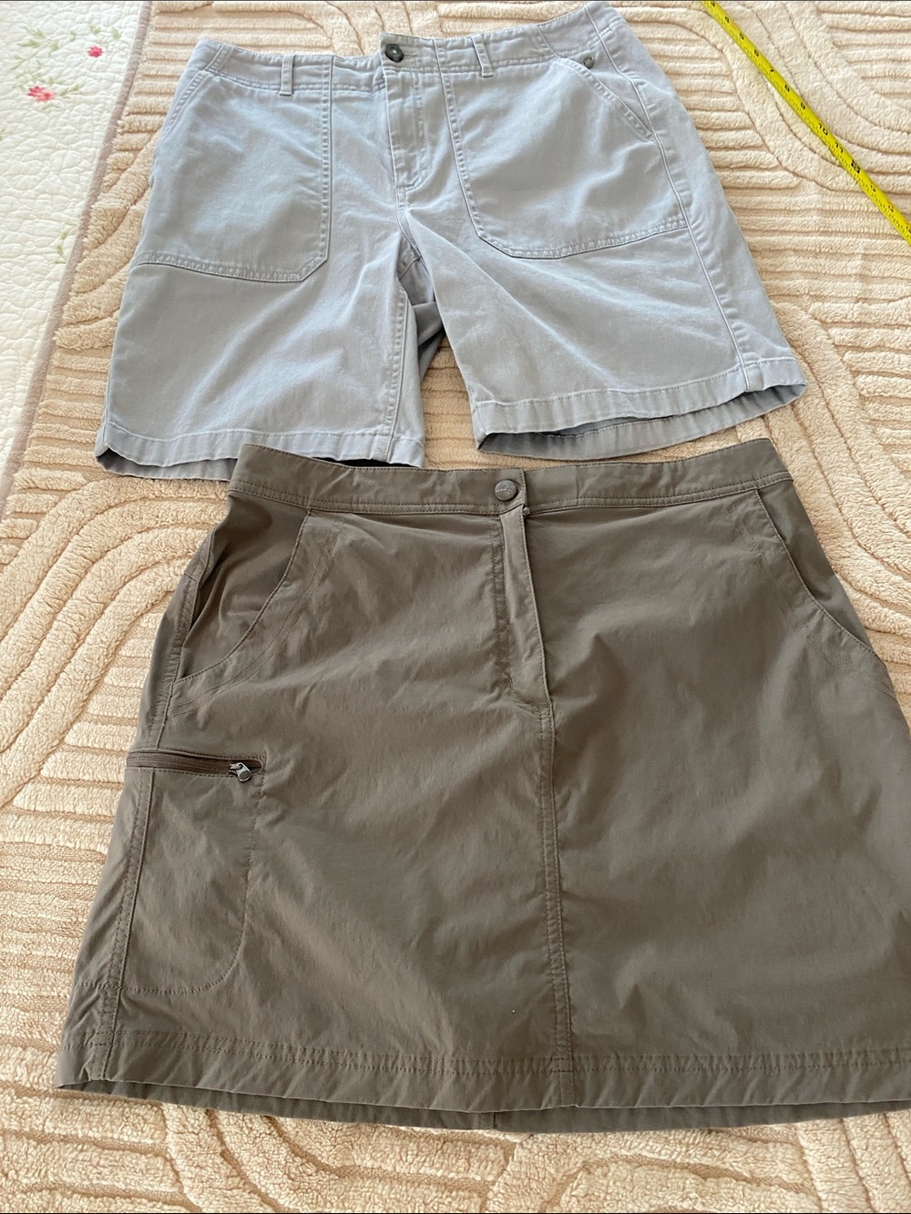 L.L. Bean bundle Olive Green Women's Skort with Zip Pocket and shorts size 10 - Picture 2 of 16